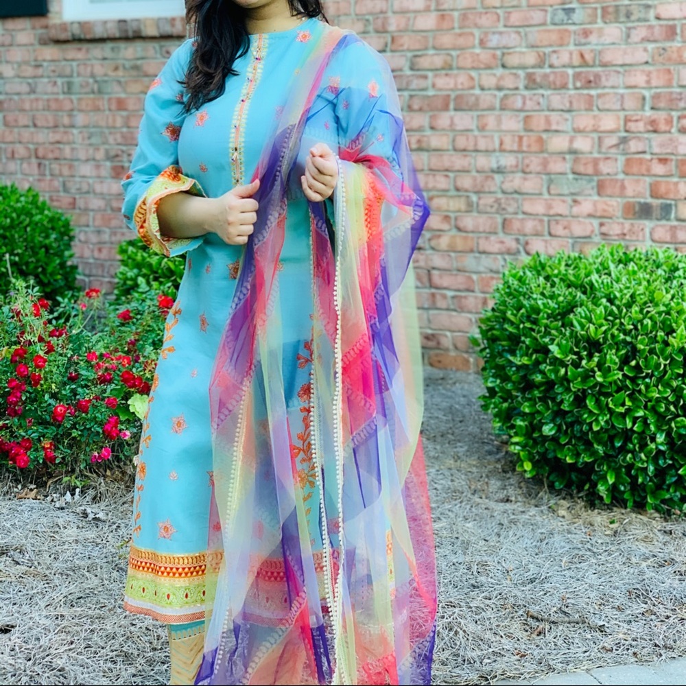 Meet your Posher, Zara